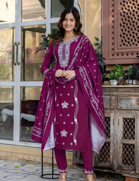 Stunning Suit Set