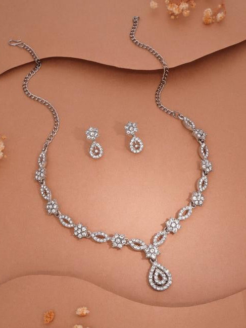 Pretty Necklace Set